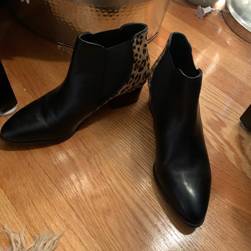Black/leopard booties
